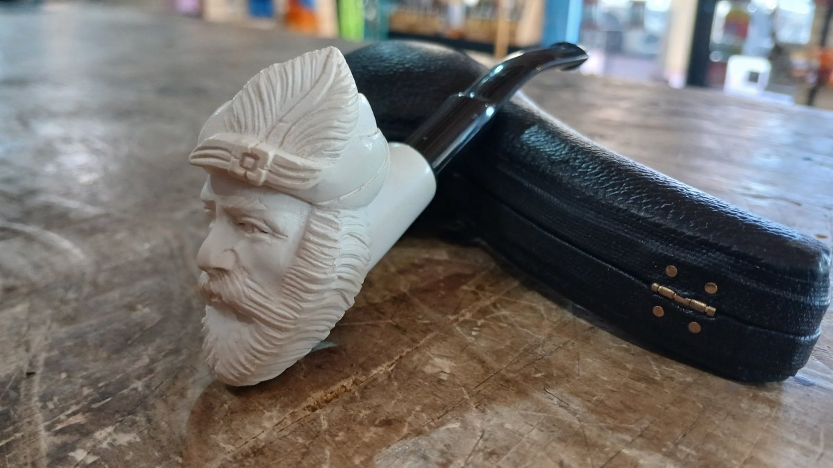 Bearded Man - Extra Image 1